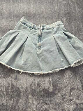 SHEIN Light Blue Denim Pleated Mini Skirt